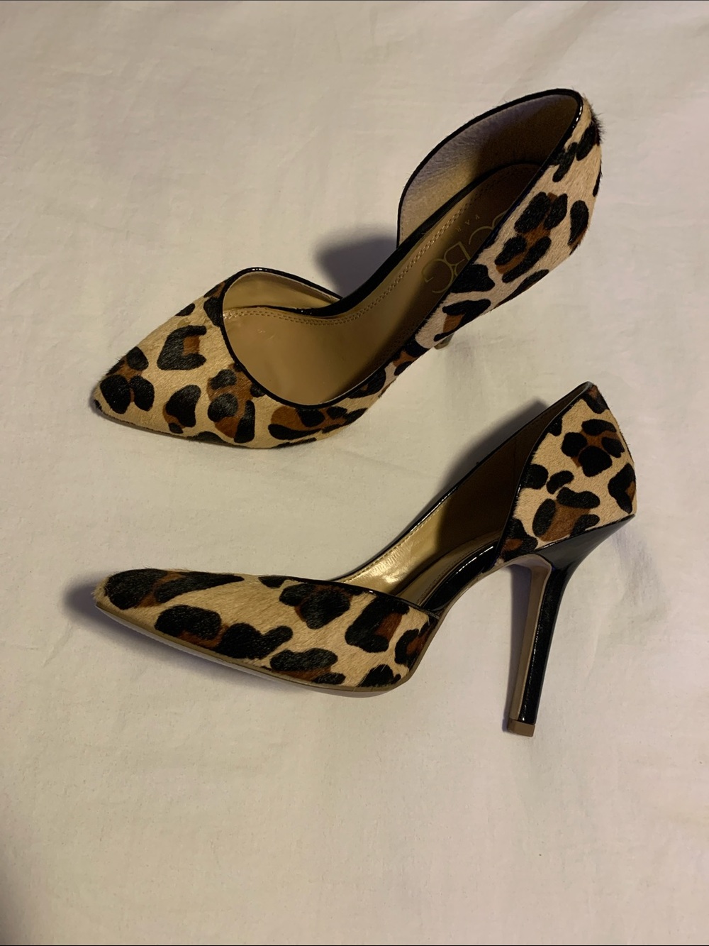 BCBG Leopard Print Pointed Toe Stilettos size 7.5 NEW